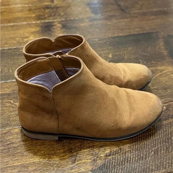 Girls Brown Booties - Picture 1 of 3